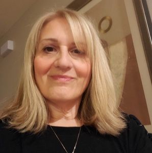 Meet your Posher, Loretta